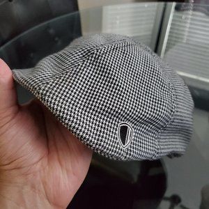 Ben Sherman - News Boy